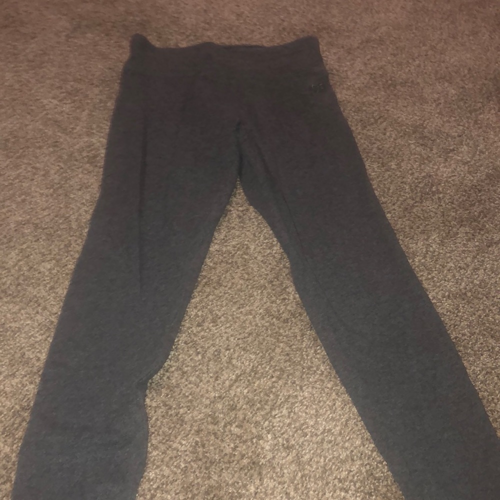 Gray leggings